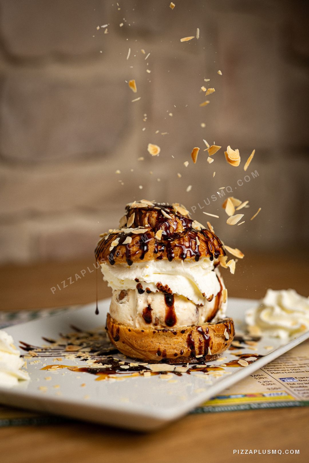Italian profiterole with toasted almonds